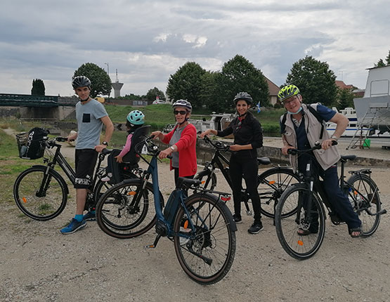 La maison du Pont Canal Briare Location vélo