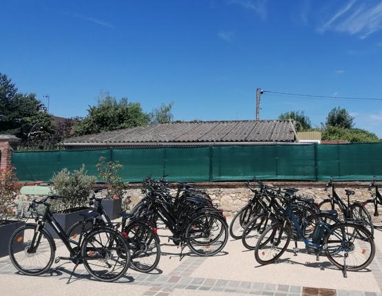 location des vélos Briare VTC et VAE à la demi journée et à la journée.